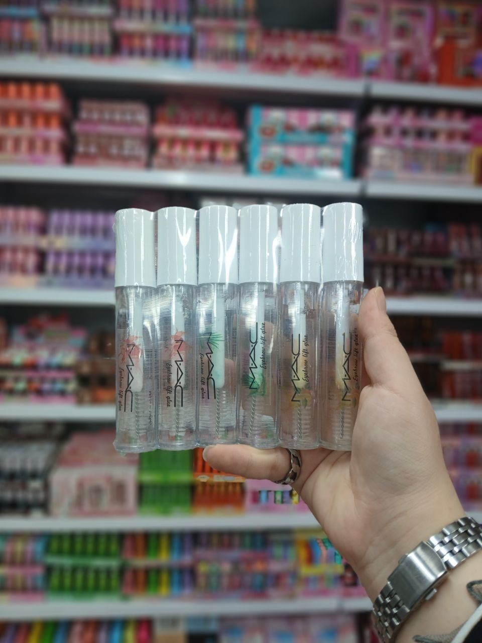 ژل ابرو ریملی مک ماندگاری 8 ساعته بدون پوسته پوسته  شدن